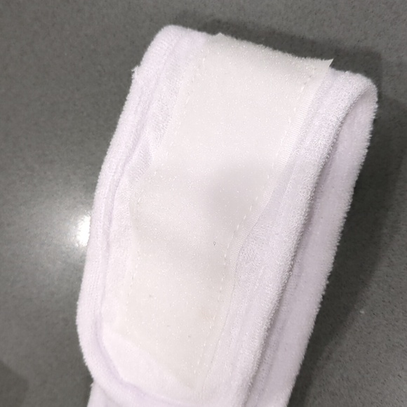 Brand New Spa Headband in original box - Picture 6 of 7